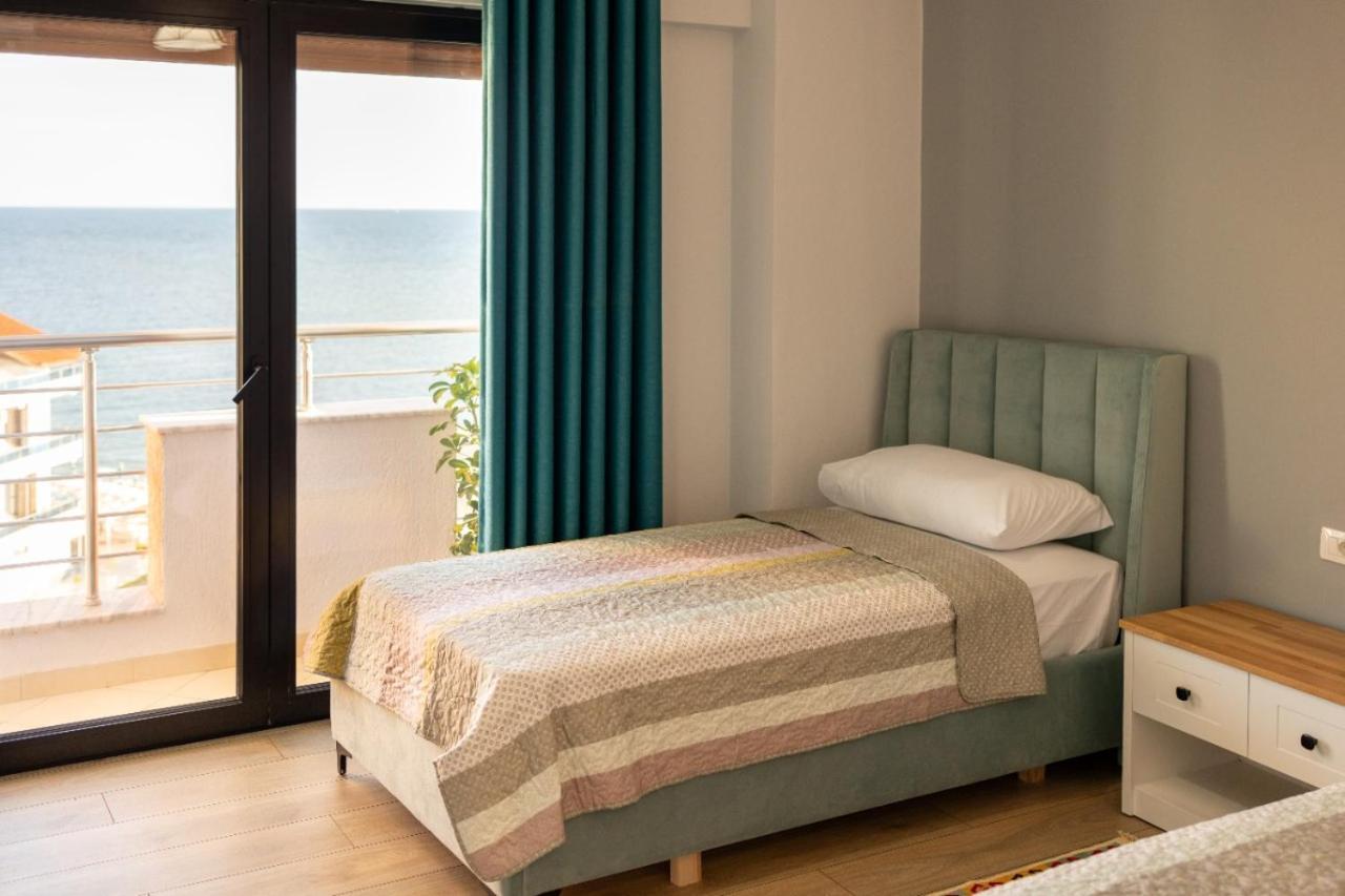 Apartment Martini ดูร์เรส ภายนอก รูปภาพ